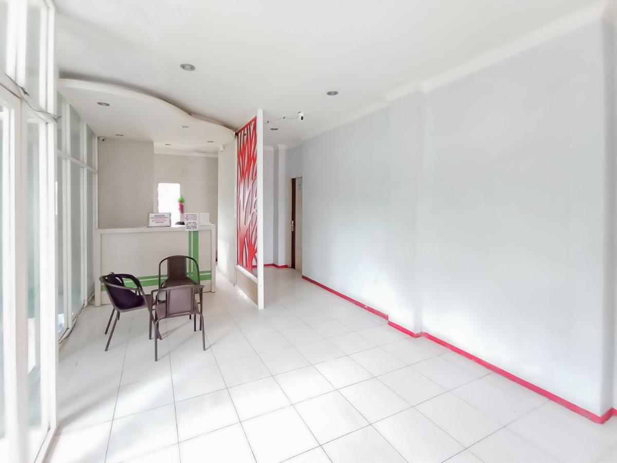 Reddoorz Syariah Near Q-Mall Banjarbaru Martapura  Kültér fotó