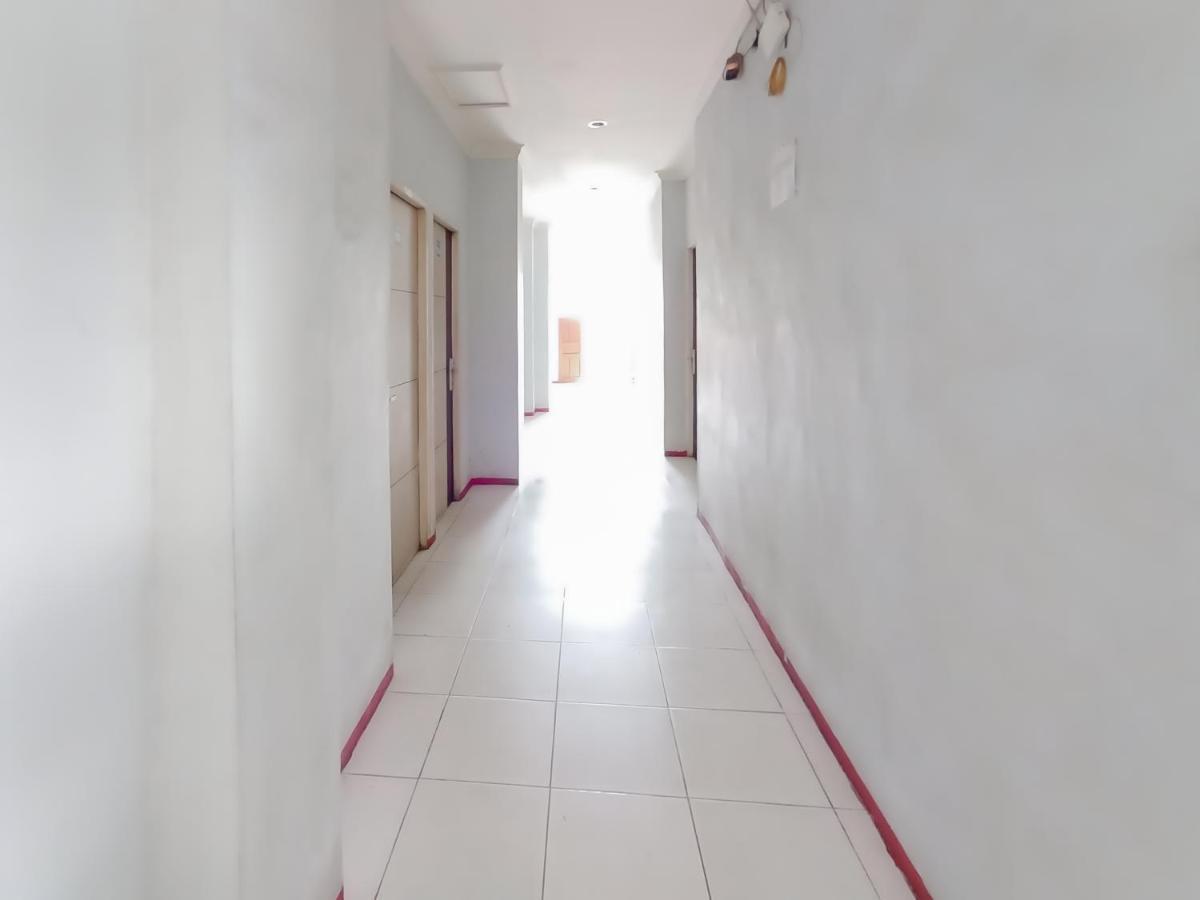 Reddoorz Syariah Near Q-Mall Banjarbaru Martapura  Kültér fotó