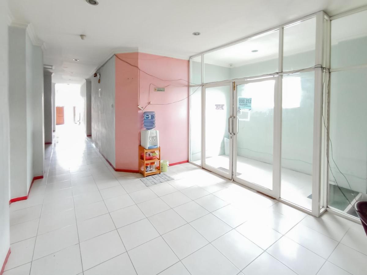 Reddoorz Syariah Near Q-Mall Banjarbaru Martapura  Kültér fotó